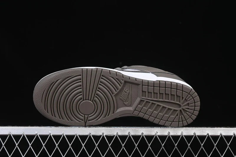 Nike SB Dunk Low "Cave Stone"